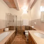 Aquila فيلة *